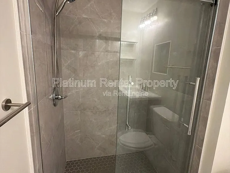 5975 Waterford Pl — Photo 31