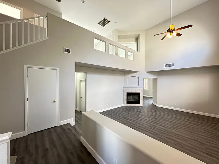 10191 Splendor Ridge Ave — Photo 13