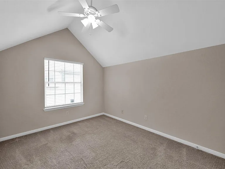 180 Binnacle Ct #B — Photo 13