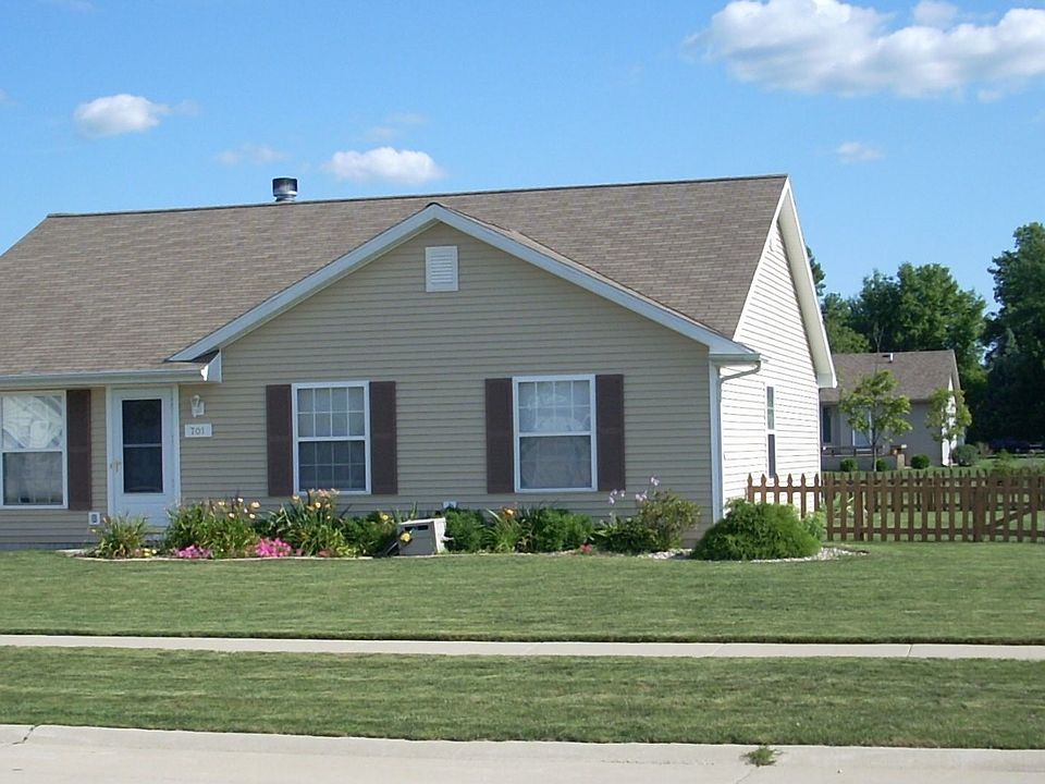 Front view of home