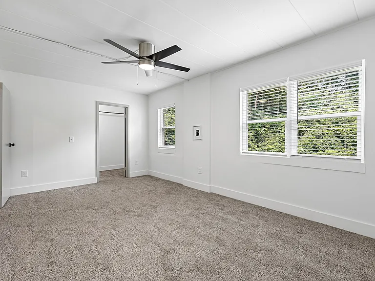 The Glengate Apartments — Photo 26
