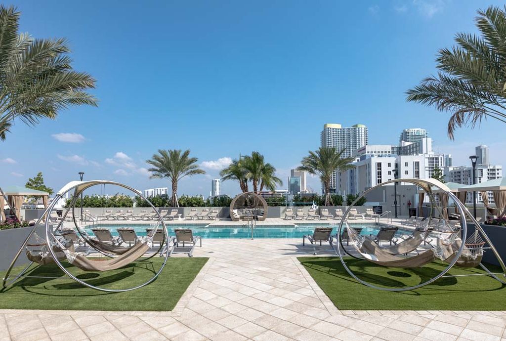 Miro Brickell apartments in Miami