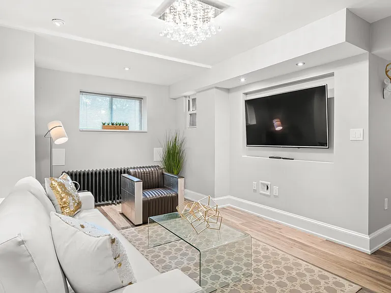 506 Seward Sq SE #1 — Photo 7