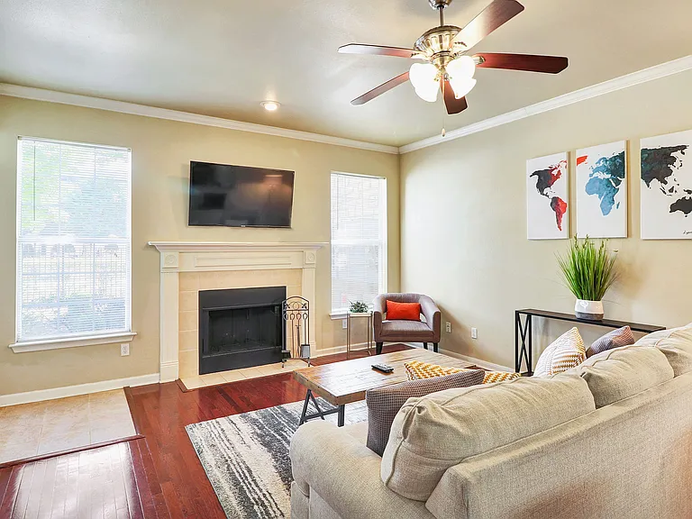 Stone Manor Apartment Homes — Photo 22