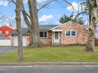 929 Heaton Pl, Rahway, NJ 07065