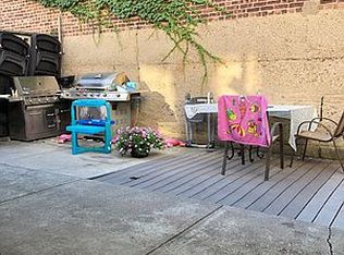 2224 41st St, Astoria, NY 11105