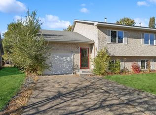 7335 Degrio Way, Inver Grove Heights, MN 55076