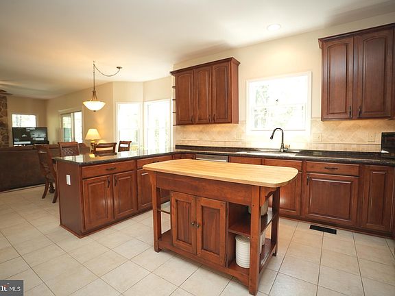 3rd image of 20510 Deer Wood Park Dr