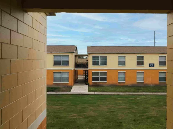 Royalty Court Apartments