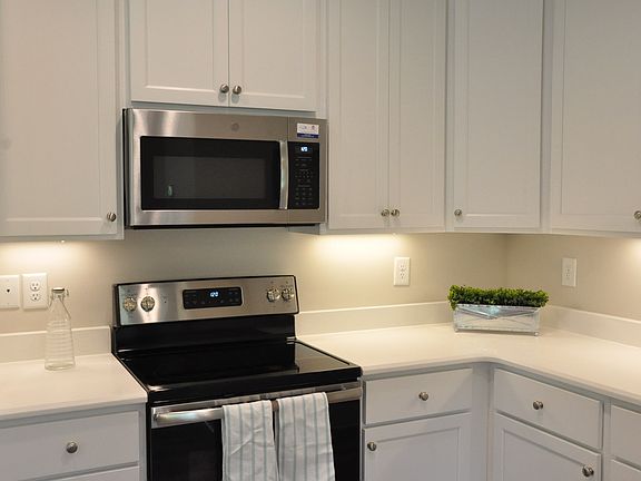 3rd image of 31 Harvest Bell Ln #3A