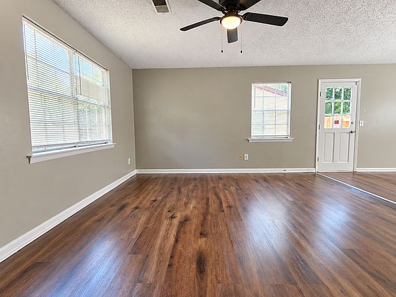 2nd image of 3721 Valleydale Rd NW