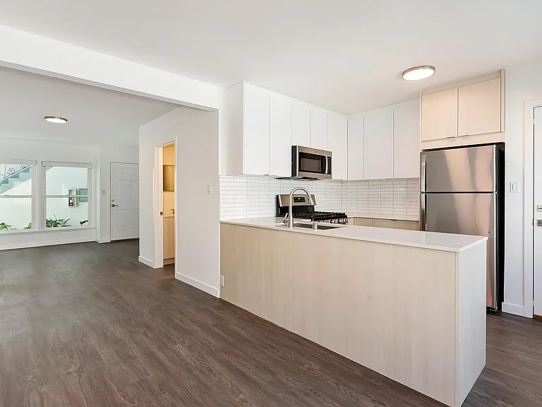 5564 Packard St #5564 — Photo 2