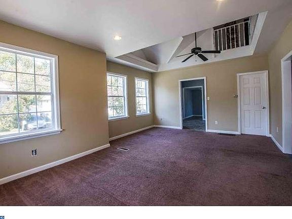 4th image of 209 Glenrich Ave