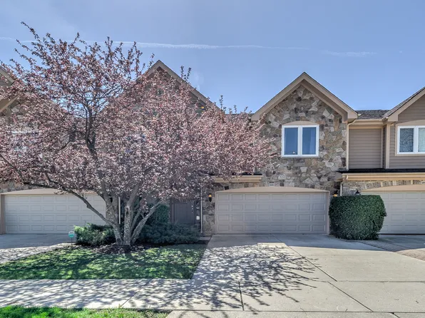 205 Taylor Ct, Buffalo Grove, IL 60089