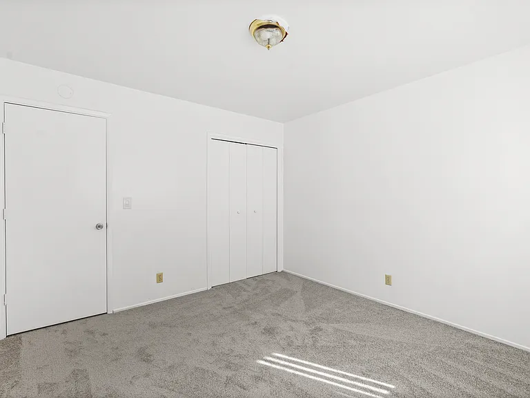 2329 Monroe St #2 — Photo 7