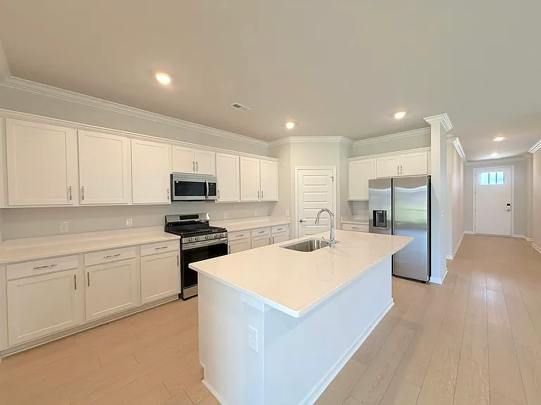 121 Clift Creek Dr — Photo 7