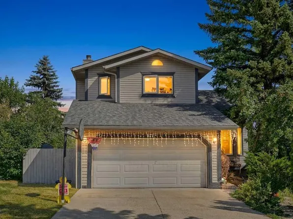 627 S Macewan Valley Rd NW, Calgary, AB T3K 3T3