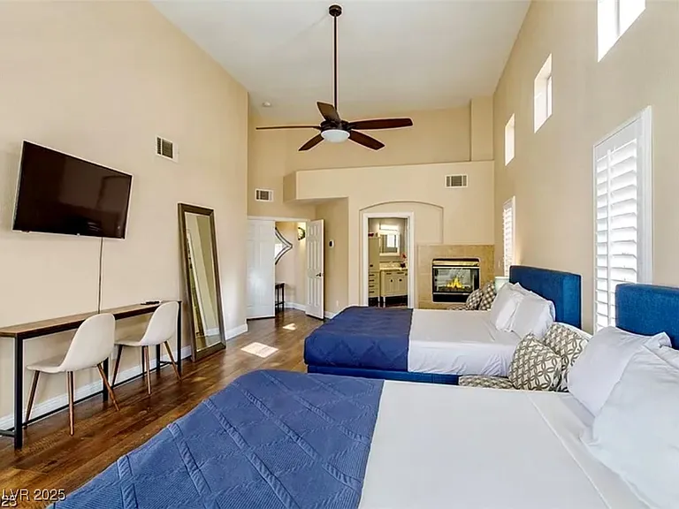 7469 Thornsby Ct — Photo 14