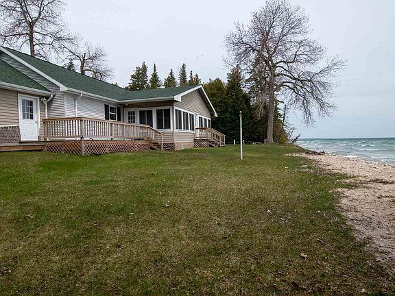 2nd image of 35720 Jewell Dr