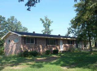 910 Harris Rd, Adamsville, TN 38310