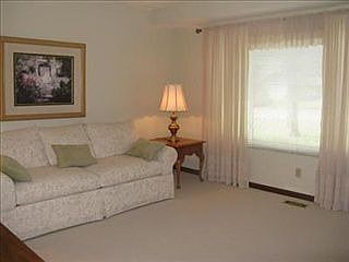 3rd image of 7640 Roselake Dr