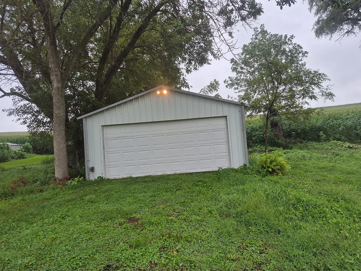 3 bed, 1100 sqft, $1,050 — Photo 2