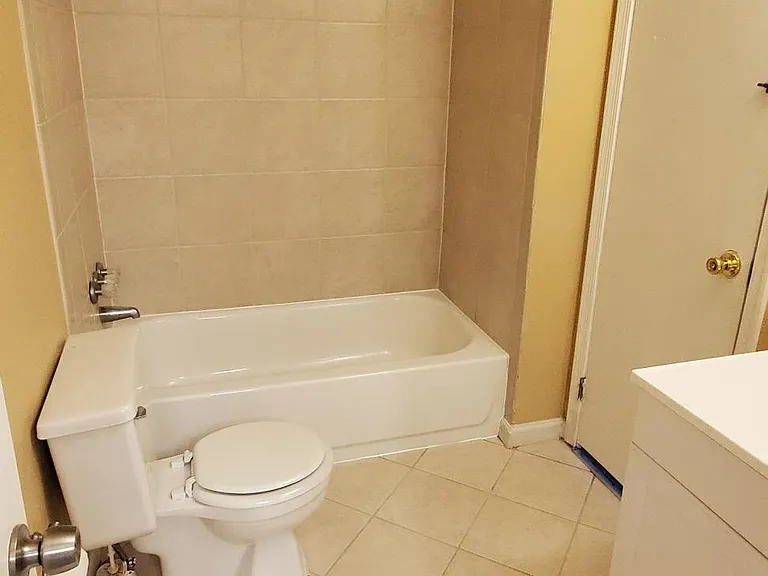 4765 Greenlaw Dr — Photo 13