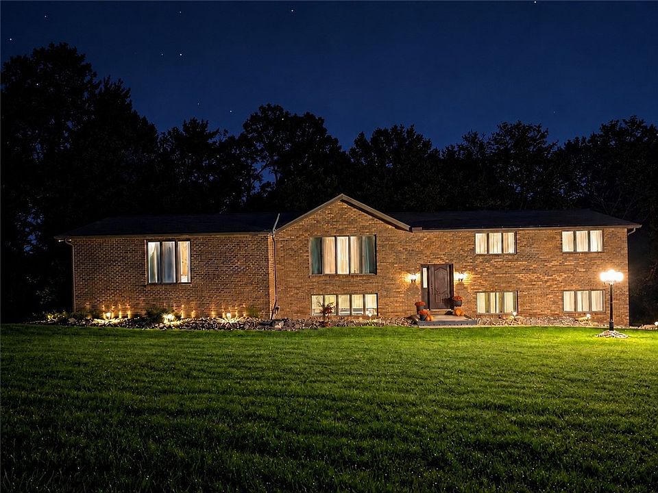 1st image of 133 Woodcrest Rd