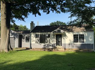 7111 Beverly St, Overland Park, KS 66204