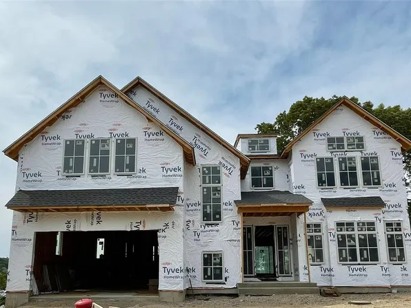 4 Jeanne Marie Court, Huntington, NY 11743