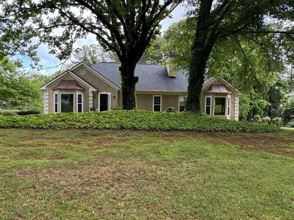 1320 Willow Tree Dr, Woodstock, GA 30188