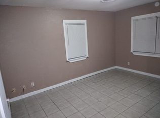 731 W Johnson St, Denison, TX 75020