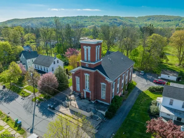 15 School Street #4, Franklin Twp., NJ 08802