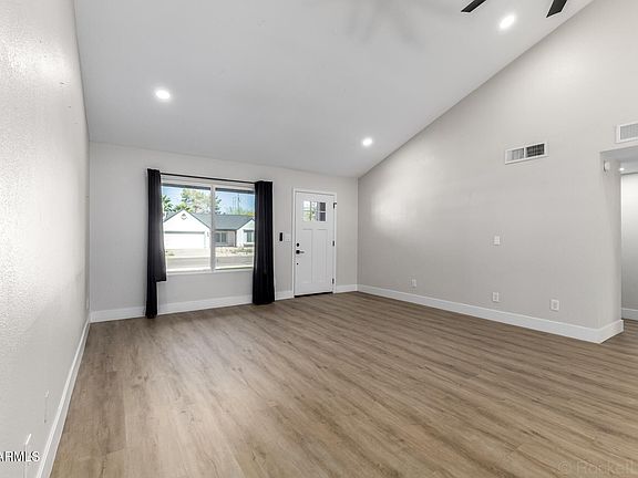 4th image of 1537 E DAVA Drive
