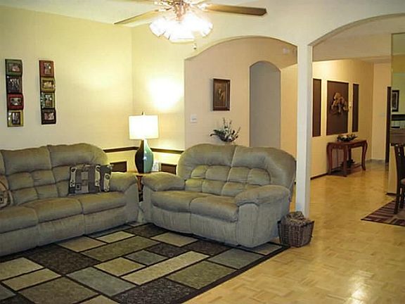 5th image of 6419 Jennie Ln
