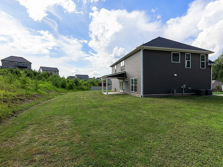2107 Kangaroo Ln — Photo 36
