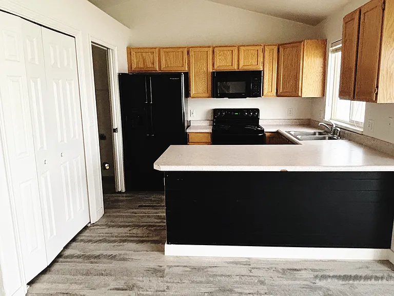 2158 E Shadow Dr — Photo 3