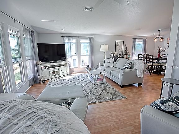 5th image of 1507 Hillcrest Dr