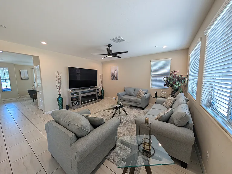 2301 S Banning St — Photo 5