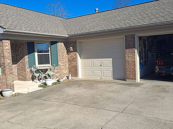 3rd image of 3701 War Admiral Dr