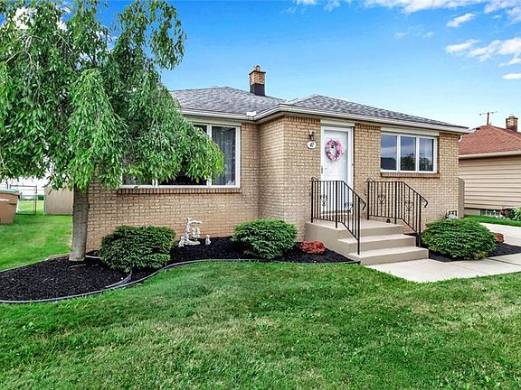 2nd image of 41 Nadine Dr
