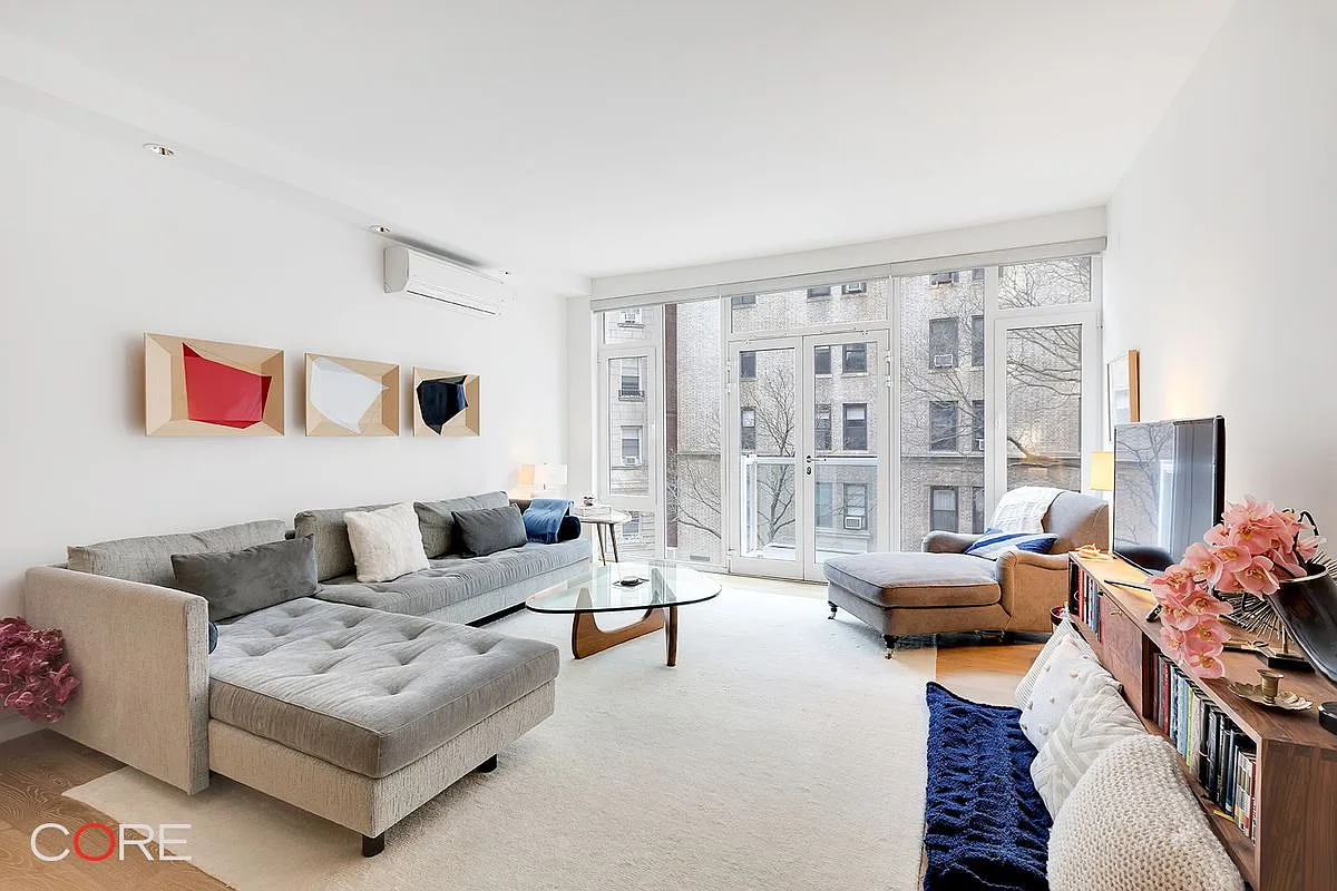 241 W 107th St APT 3 photo 1
