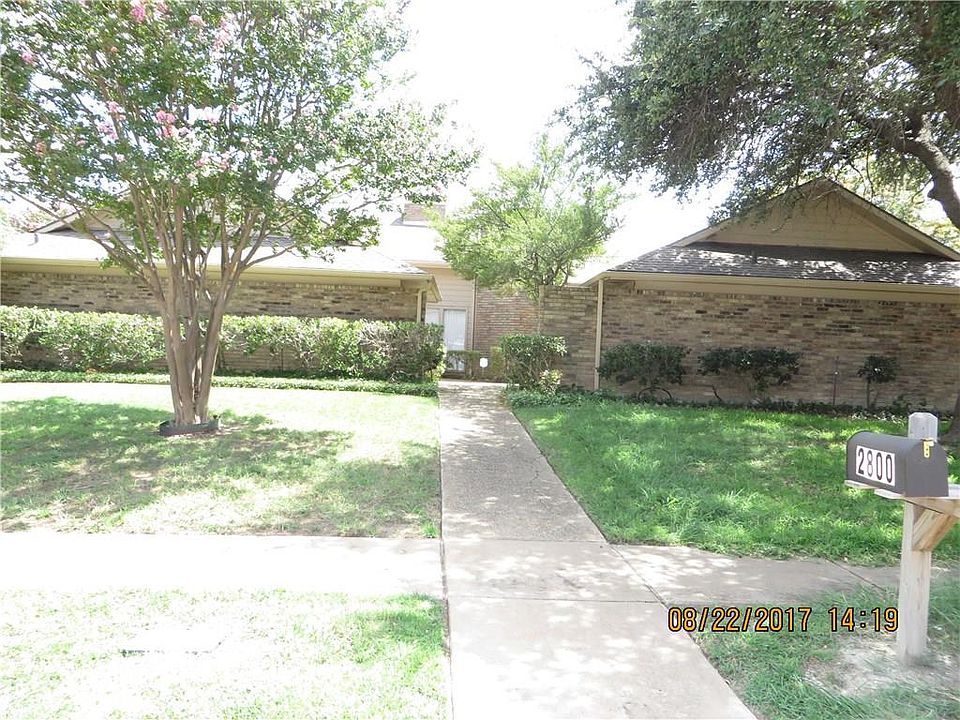 2nd image of 2800 Townbluff Dr
