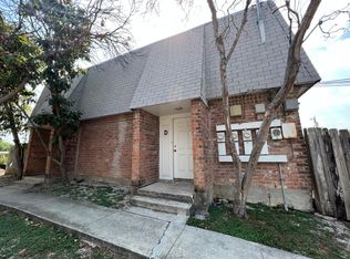 211 Sprucewood Ln APT D, San Antonio, TX 78216