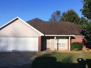 3139 Montclair Dr, Tupelo, MS 38801