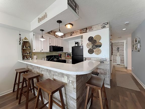 5th image of 126 N Waccamaw Dr. #203