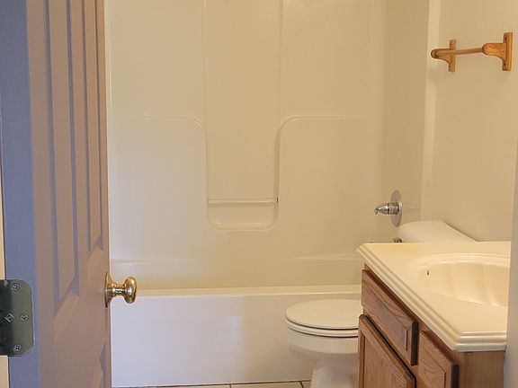 Full bath in master bedroom