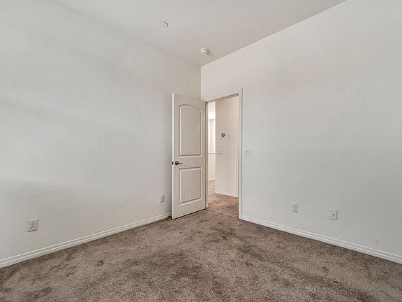 5th image of 3228 E Olympic Dr