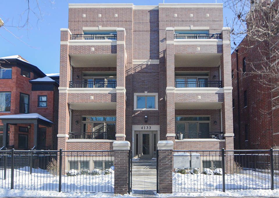1st image of 4133 N Kenmore Ave #2S