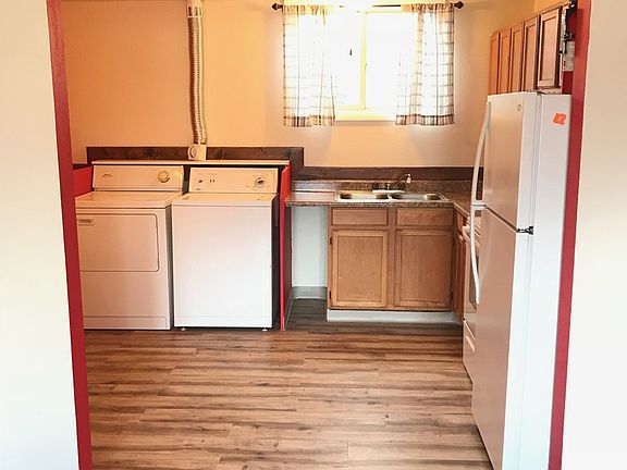 5th image of 815-835 N Davis St #831-2